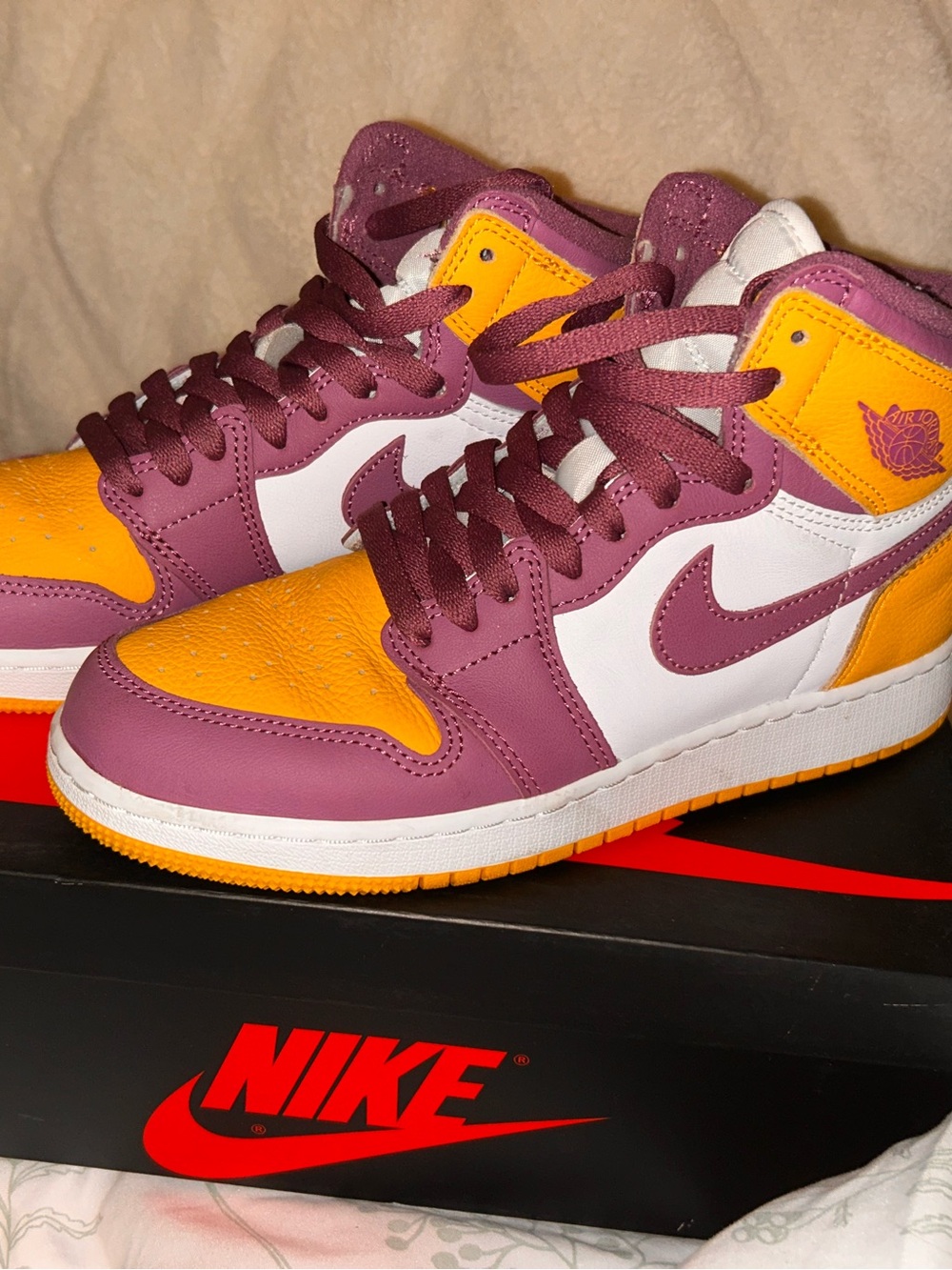 Nike Women’s Air Jordan 1 ‘Brotherhood’